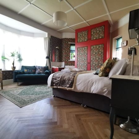 William Morris, Spacious Ground Floor Lux Double Bedroom Bexhill-on-Sea Екстериор снимка